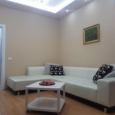 City Center Apartment Tiranë Luaran gambar