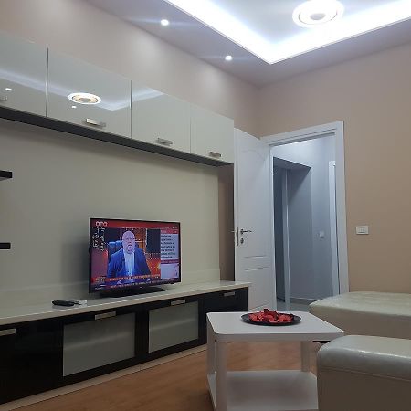 City Center Apartment Tiranë Luaran gambar