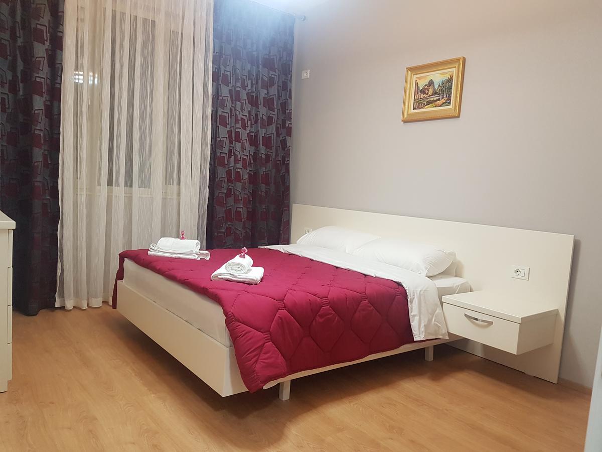 City Center Apartment Tiranë Luaran gambar