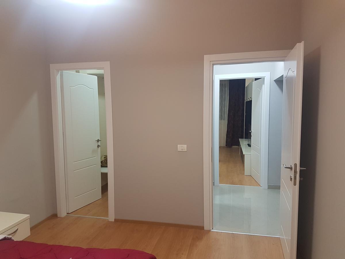 City Center Apartment Tiranë Luaran gambar