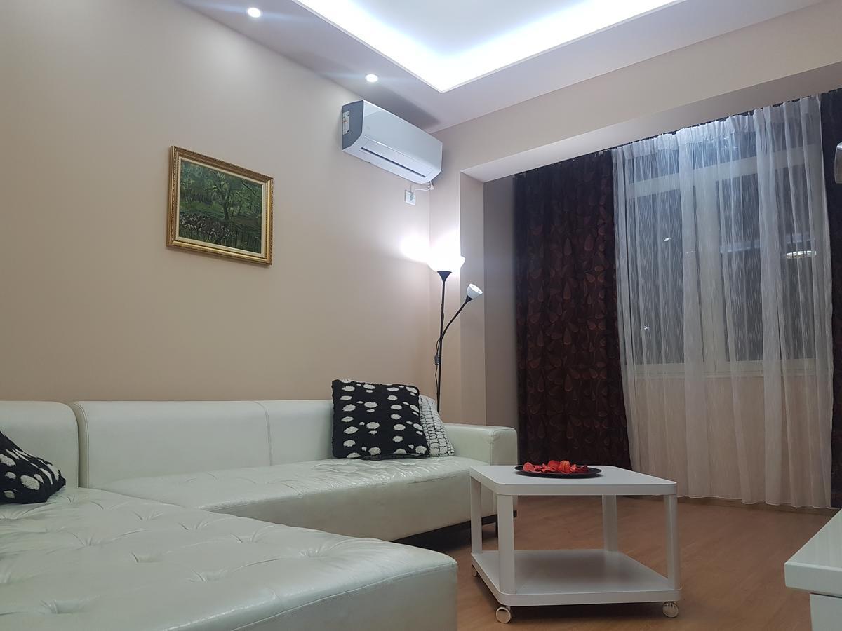 City Center Apartment Tiranë Luaran gambar